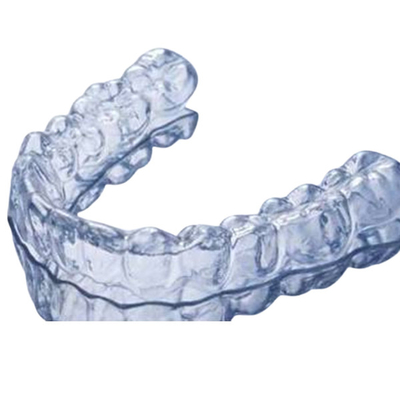 Installation simple de traitement orthodontique fixe invisible pour la recherche dentaire