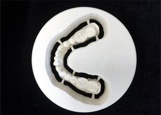 La porcelaine d'impression de la haute précision 3D a fondu au laboratoire dentaire de couronne en métal