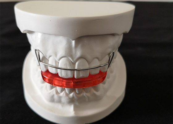 Les orthodonties faites sur commande de positionneur de dent d'OEM simples installent facile maintiennent